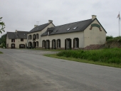Moulin à farine dit le Grand Moulin, puis minoterie, actuellement centre de pêche, le Grand Moulin (Loscouët-sur-Meu)