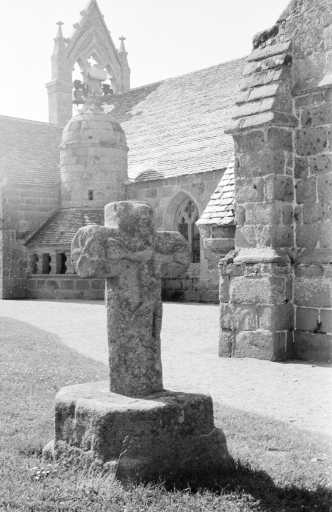 Croix, bourg (Trégastel)