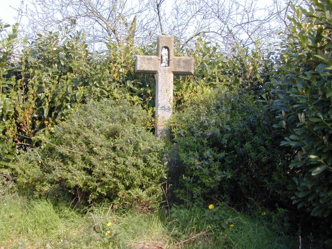 Croix de chemin, les Chaises (Cuguen)