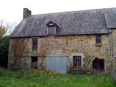 Alignement de maisons, le Rocher aux Boeufs (Epiniac)