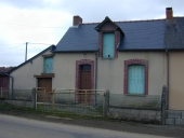 1ère maison, la Croix Verte (Montreuil-sur-Ille)