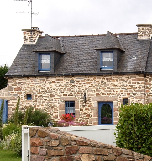 Maison, route de Kersa, Kervren-Izellan (Ploubazlanec)