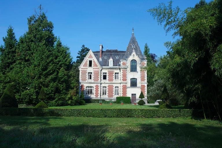 Château des Blosses (Saint-Ouen-la-Rouërie fusionnée en Val-Couesnon en 2019)