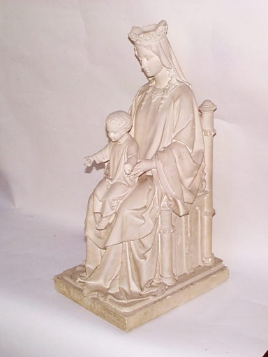 Statue : Vierge en majesté