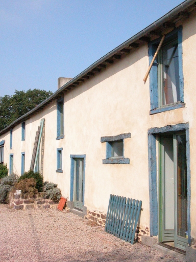 Ferme, actuellement maison, imprimerie, la Housset (Bédée)
