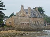 Moulin à marée, puis restaurant, puis dancing, actuellement lieu d'exposition de Pen Castel (Arzon)
