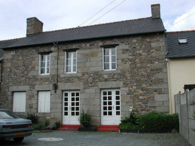 Maison, Neuville, 10 rue du Champ Beaumanoir (Andouillé-Neuville)