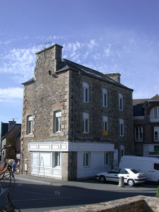 Maison, 2 rue Docteur Jobert (Matignon)