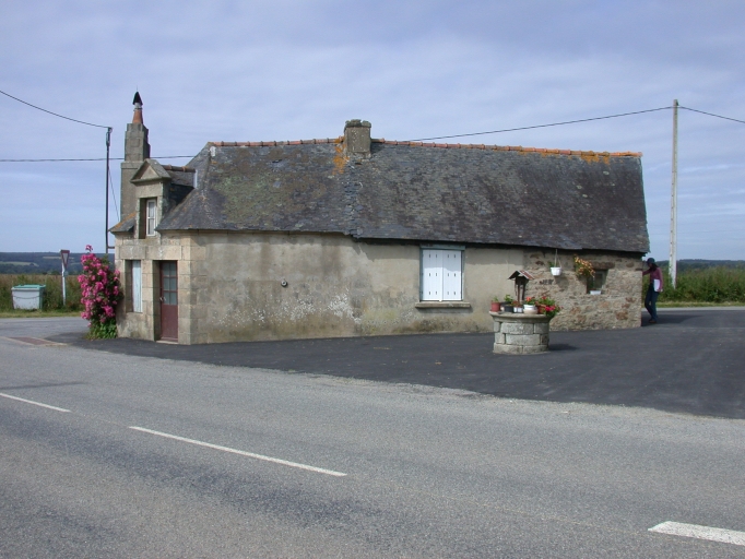 Maison de forgeron, le Château, sur la RD 724 (Guénin)