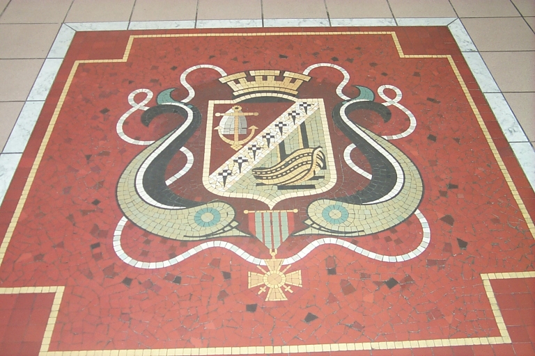 Revêtement de sol : Armoiries de la Richardais