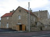 Haras dit station de monte, 8, 10 rue du Château d'eau (Matignon)