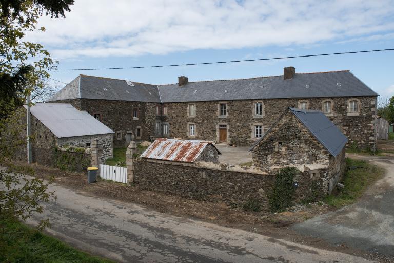 Ancien manoir, Keréven (Hengoat fusionnée en La Roche-Jaudy en 2019)