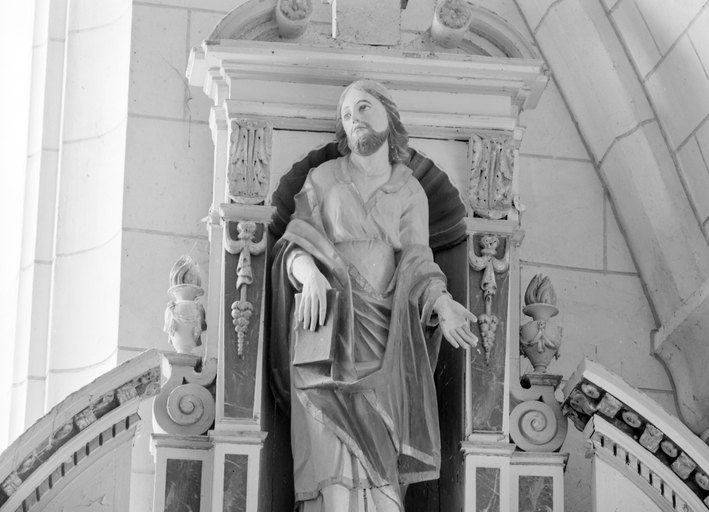 Statue (2, d'applique, petite nature, en pendant) : sainte Anne, saint Joachim, église paroissiale Saint-Pierre Saint-Paul (Kergrist)