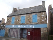 Maison, rue de la Poste (Penvénan)