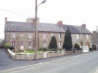 Alignement de maisons, 36 à 40bis rue Pierre Flaux (Dol-de-Bretagne)