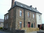 École des filles, 4 rue des Ecoles (Feins)