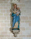 Statue sur culot sous dais : Vierge à l'Enfant