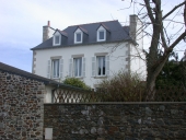 Maison, 2 boulevard Lebris ; rue de la République (Etables-sur-Mer fusionnée en Binic-Etables-sur-Mer en 2016)