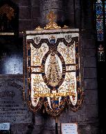 Bannière de procession : Notre-Dame du Roncier, basilique Notre-Dame-du-Roncier (Josselin)