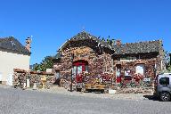 Ancienne mairie et bureau de poste, rue du centre (Chavagne)