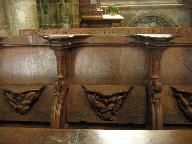 Cathédrale Saint-Tugdual : stalle 06