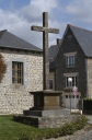 Croix de mission, place de la Mairie (Québriac)