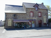 Maison, 2 place de l'Eglise (Feins)