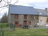 Ferme, rue du Presbytère (La Chapelle-aux-Filtzméens)