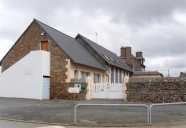 École des filles et des garçons (Lanmodez)