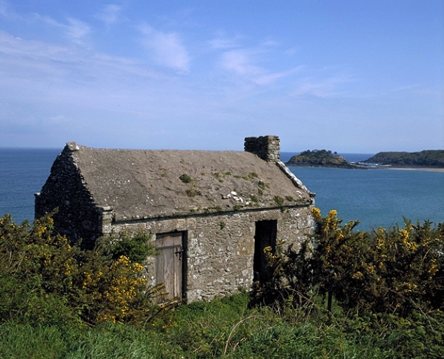 Corps de garde, Anse Duguesclin (Saint-Coulomb)