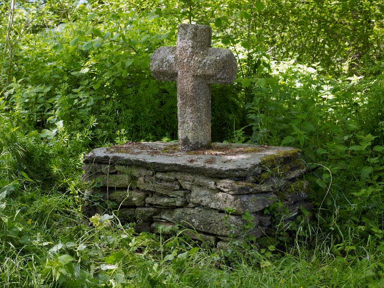 Croix de chemin, Château de Talhouet (Pluherlin)