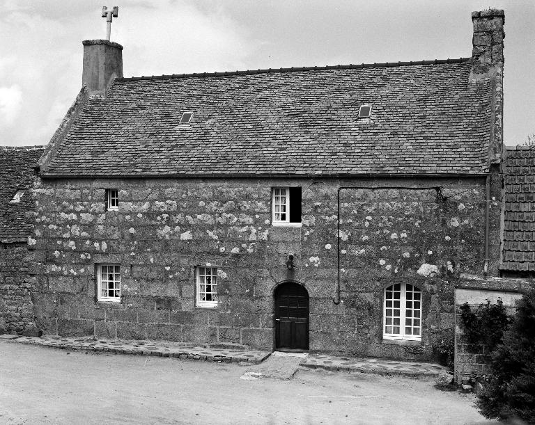 Manoir, aujourd'hui ferme, Kerscouarnec (Plouescat)