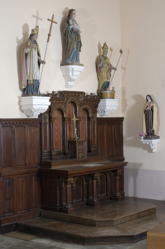 Ensemble de l'autel de saint Joseph : autel, tabernacle, 2 gradins d'autel, retable, 2 degrés d'autel