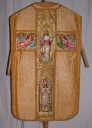 Ornement doré 2 : chasuble, bourse de corporal, étole