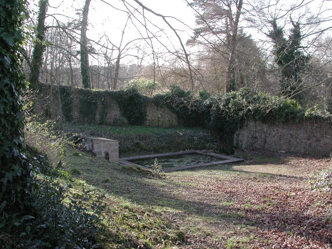 Lavoir, fontaine de la Trinité (Plouha)