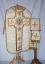 Ornement blanc 5 : chasuble, bourse de corporal, manipule, étole
