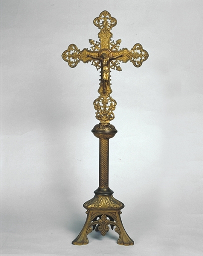 Garniture d'autel (croix d'autel, 6 chandeliers d'autel) (Campel fusionnée en Val d'Anast en 2017)