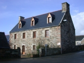 Maison dite Pors ar Gentil, 19 rue de l'Eglise (Saint-Quay-Perros)