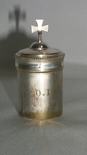 Ampoule à huile des malades 2