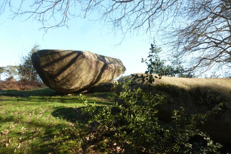 Mégalithe dit Bateau de saint Conogan (Beuzec-Cap-Sizun)
