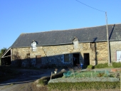 Alignement de fermes, le Grand Bas Chemin (Cuguen)