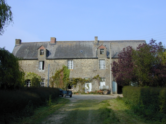 Manoir, les Champs Bulants (Meillac)