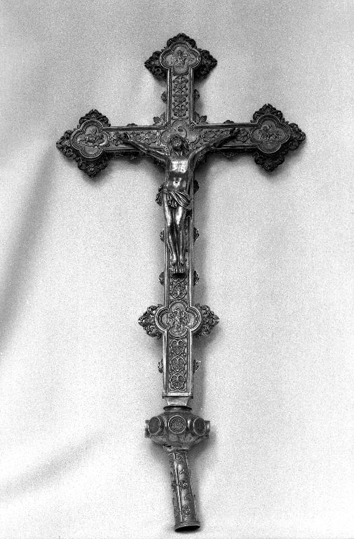 Croix de procession, église paroissiale Saint-Pierre (Plouescat)