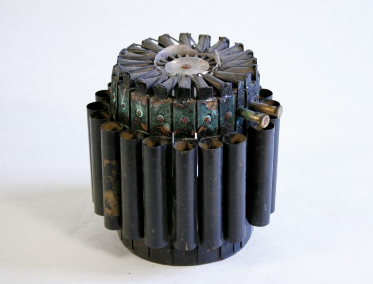 Présentation de la collection d'instruments scientifiques du lycée Émile Zola, Avenue Jean Janvier (Rennes)