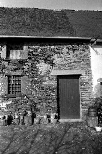 Alignement de maisons, la Guérinais (Bruz)