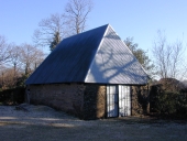 Ferme, à l'est de Kerleüiné (Pluméliau fusionnée en Pluméliau-Bieuzy en 2019)