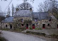 Écart dit village, le Beauchat (Saint-Gravé)