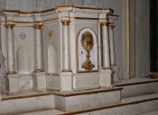 Autel secondaire nord : retable et tabernacle à ailes