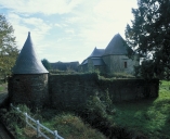 Les châteaux, manoirs et demeures sur la commune de Saint-Just
