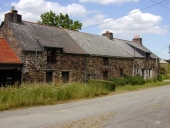 Alignement de maisons, la Boubriais (Bains-sur-Oust)